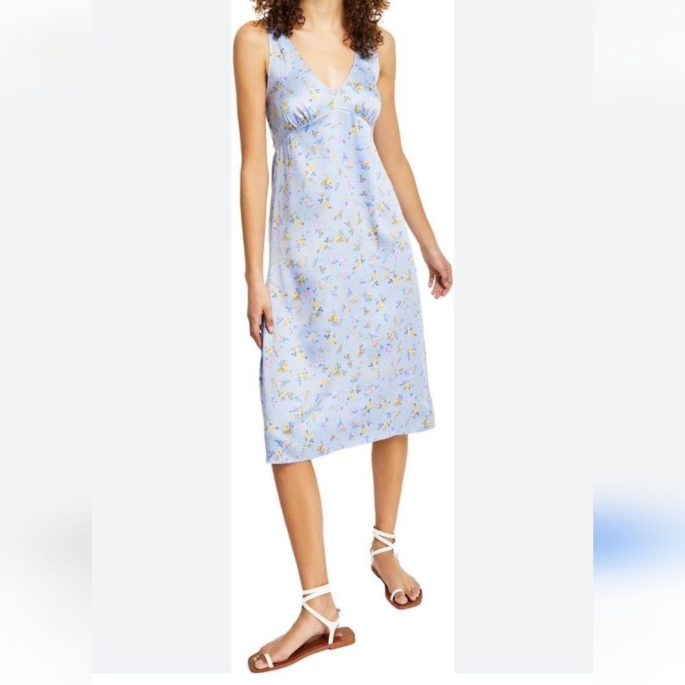 NWT Hippie Rose Jr's. SZ M blue floral Satiny casual midi dress fairy slip dress